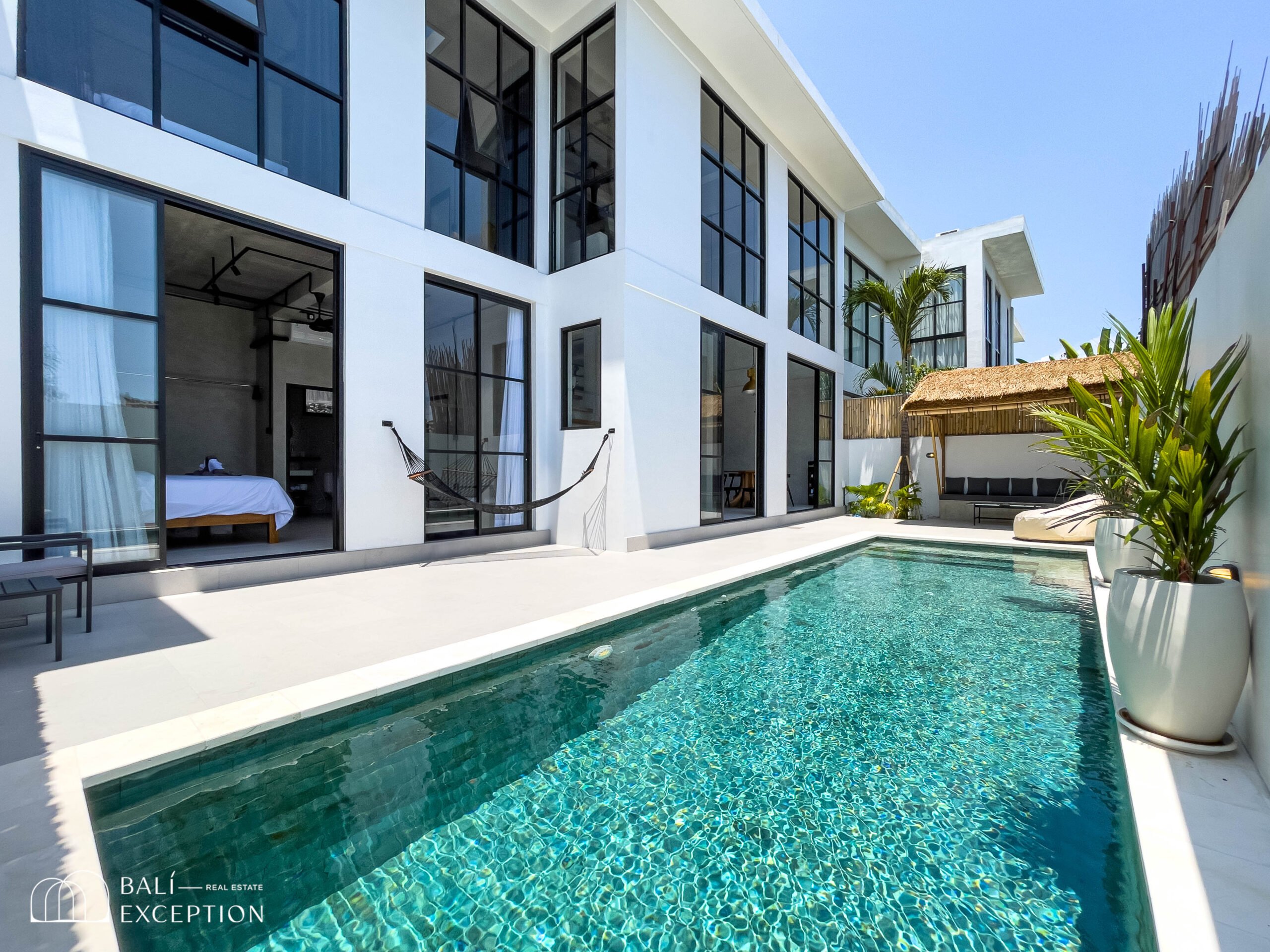 READY NOW 2 BEDROOM VILLA FOR SALE LEASEHOLD IN TUMBAK BAYUH BE-1374 